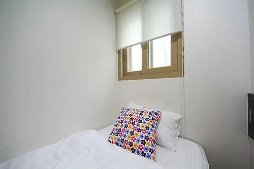 Pensión Star 2*