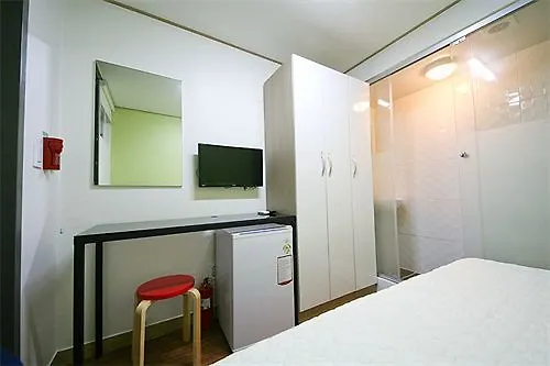 Pensión Star 2*